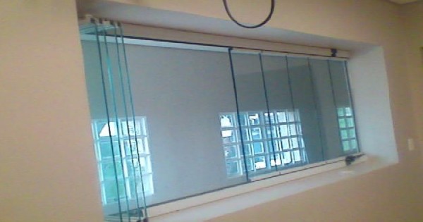 Cortina de Vidro para Janela Araucária Tindiquera PR